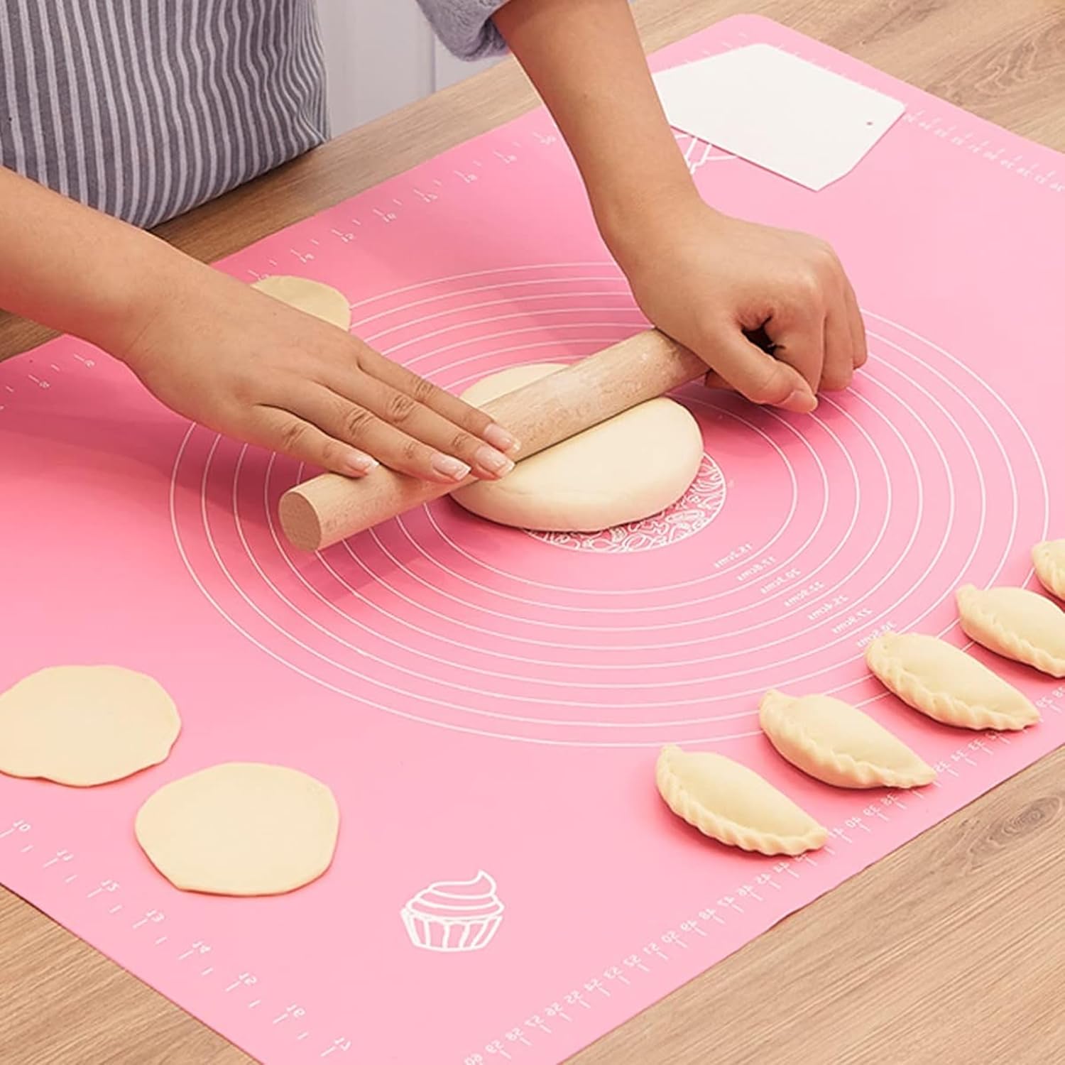 Cutting EDGE Baking Mat - Non Stick & Stretchable Ideal for Baking, Chapati Atta Kneading, Pastry, Thick and Large Rolling Mat with Measurments (50 X 40 Cm)